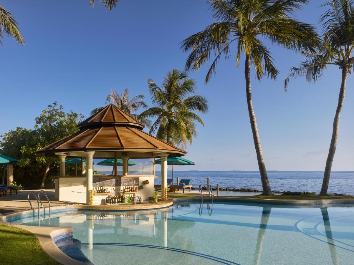 Royal Island Resort Maldives Dharavandhoo Esterno foto The swimming pool at the resort