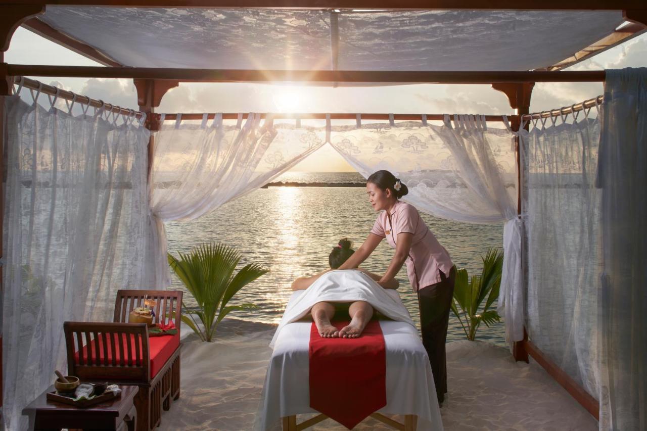 Royal Island Resort Maldives Dharavandhoo Esterno foto Spa at the Royal Island Resort and Spa
